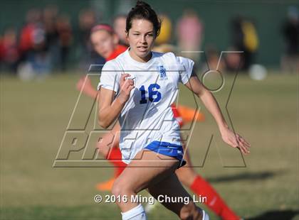 Thumbnail 2 in Tesoro vs. Santa Margarita (CIF SoCal Regional D1 Final) photogallery.