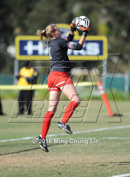 Thumbnail 3 in Tesoro vs. Santa Margarita (CIF SoCal Regional D1 Final) photogallery.