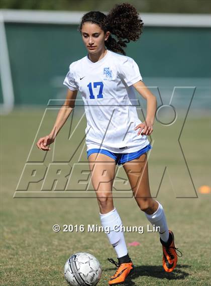 Thumbnail 2 in Tesoro vs. Santa Margarita (CIF SoCal Regional D1 Final) photogallery.