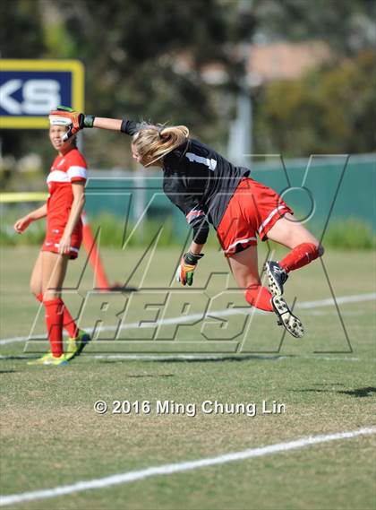 Thumbnail 1 in Tesoro vs. Santa Margarita (CIF SoCal Regional D1 Final) photogallery.