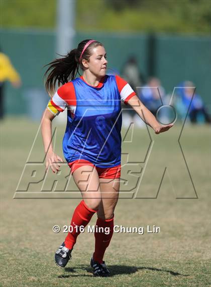 Thumbnail 1 in Tesoro vs. Santa Margarita (CIF SoCal Regional D1 Final) photogallery.