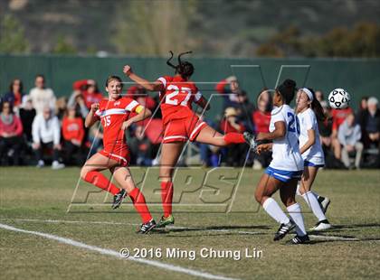 Thumbnail 2 in Tesoro vs. Santa Margarita (CIF SoCal Regional D1 Final) photogallery.