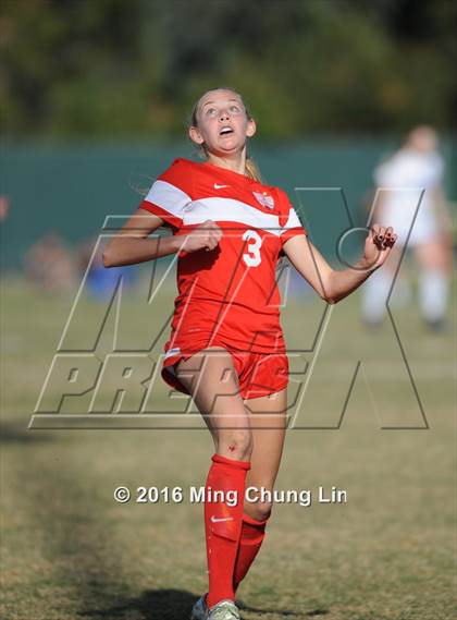 Thumbnail 3 in Tesoro vs. Santa Margarita (CIF SoCal Regional D1 Final) photogallery.