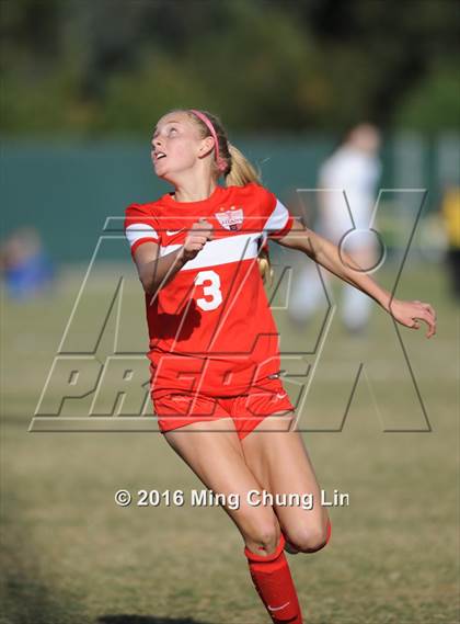 Thumbnail 1 in Tesoro vs. Santa Margarita (CIF SoCal Regional D1 Final) photogallery.
