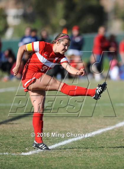 Thumbnail 3 in Tesoro vs. Santa Margarita (CIF SoCal Regional D1 Final) photogallery.