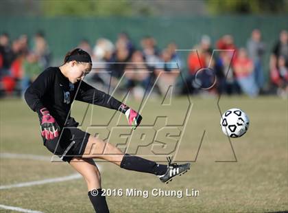 Thumbnail 3 in Tesoro vs. Santa Margarita (CIF SoCal Regional D1 Final) photogallery.
