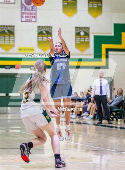 Thumbnail 3 in Camarillo @ Moorpark photogallery.