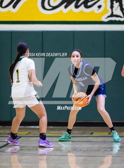Thumbnail 2 in Camarillo @ Moorpark photogallery.