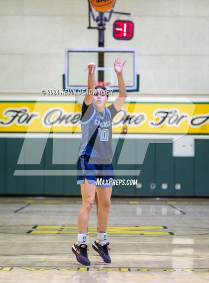 Thumbnail 3 in Camarillo @ Moorpark photogallery.