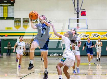 Thumbnail 1 in Camarillo @ Moorpark photogallery.