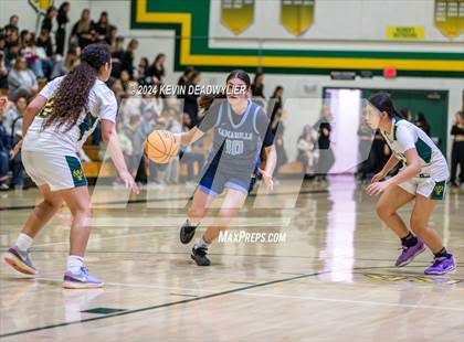 Thumbnail 3 in Camarillo @ Moorpark photogallery.
