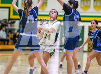 Thumbnail 3 in Camarillo @ Moorpark photogallery.