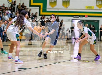 Thumbnail 1 in Camarillo @ Moorpark photogallery.