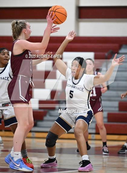 Thumbnail 2 in Hackensack @  Morristown (NJSIAA Section 1 Group 4 First Round) photogallery.