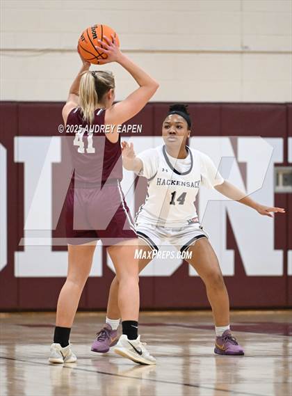 Thumbnail 1 in Hackensack @  Morristown (NJSIAA Section 1 Group 4 First Round) photogallery.