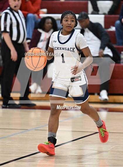 Thumbnail 2 in Hackensack @  Morristown (NJSIAA Section 1 Group 4 First Round) photogallery.