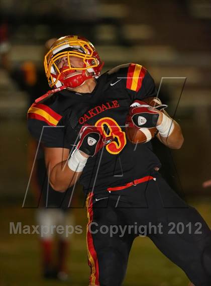 Thumbnail 2 in Oakdale vs. Vista del Lago (CIF SJS D3 Final) photogallery.