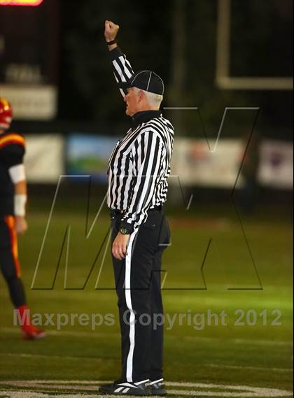 Thumbnail 3 in Oakdale vs. Vista del Lago (CIF SJS D3 Final) photogallery.