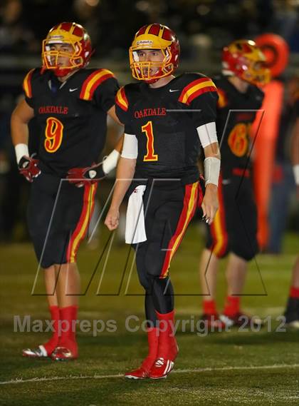 Thumbnail 3 in Oakdale vs. Vista del Lago (CIF SJS D3 Final) photogallery.