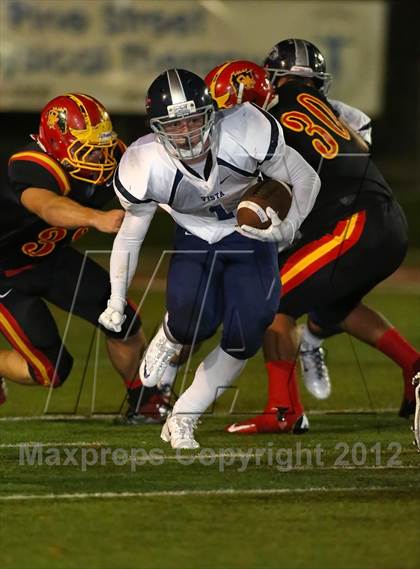 Thumbnail 1 in Oakdale vs. Vista del Lago (CIF SJS D3 Final) photogallery.