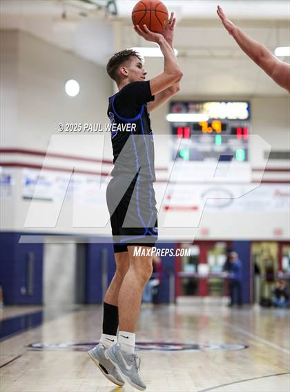 Thumbnail 3 in Warrior Run vs. Mount Carmel (PHAC Semifinal) photogallery.
