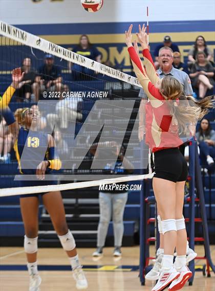 Thumbnail 2 in Cypress Ranch vs Cypress Woods photogallery.