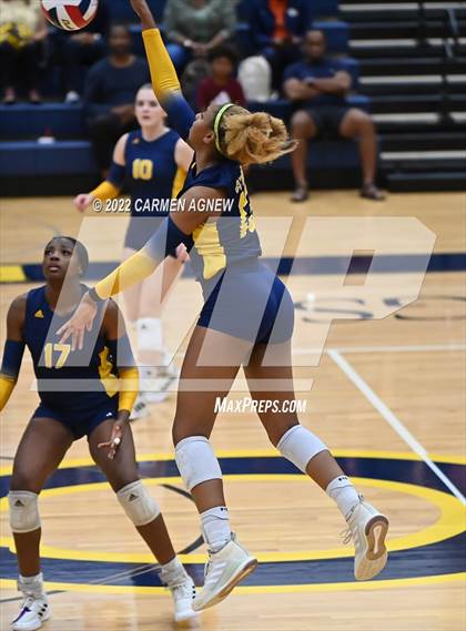 Thumbnail 2 in Cypress Ranch vs Cypress Woods photogallery.