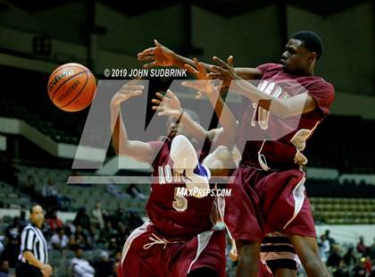 Thumbnail 1 in I.C. Norcom vs Menchville  (Iverson Holiday Crossover Showcase) photogallery.
