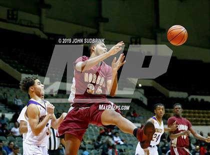 Thumbnail 2 in I.C. Norcom vs Menchville  (Iverson Holiday Crossover Showcase) photogallery.