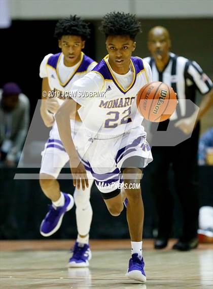 Thumbnail 3 in I.C. Norcom vs Menchville  (Iverson Holiday Crossover Showcase) photogallery.