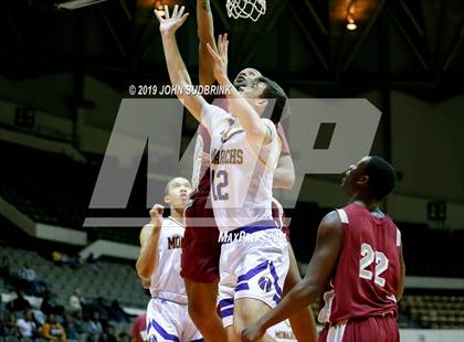 Thumbnail 2 in I.C. Norcom vs Menchville  (Iverson Holiday Crossover Showcase) photogallery.