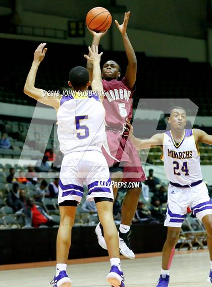 Thumbnail 3 in I.C. Norcom vs Menchville  (Iverson Holiday Crossover Showcase) photogallery.