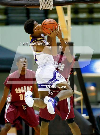 Thumbnail 3 in I.C. Norcom vs Menchville  (Iverson Holiday Crossover Showcase) photogallery.