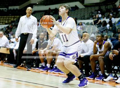 Thumbnail 3 in I.C. Norcom vs Menchville  (Iverson Holiday Crossover Showcase) photogallery.