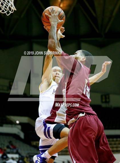 Thumbnail 2 in I.C. Norcom vs Menchville  (Iverson Holiday Crossover Showcase) photogallery.