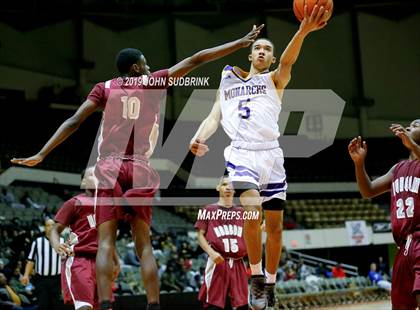 Thumbnail 2 in I.C. Norcom vs Menchville  (Iverson Holiday Crossover Showcase) photogallery.