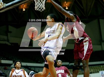 Thumbnail 2 in I.C. Norcom vs Menchville  (Iverson Holiday Crossover Showcase) photogallery.