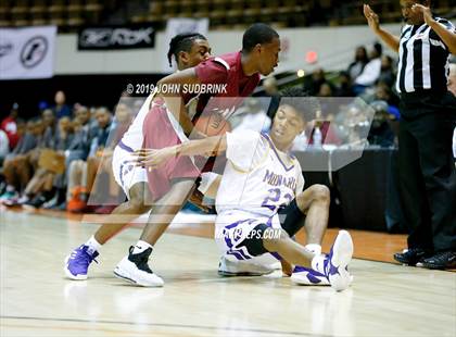 Thumbnail 3 in I.C. Norcom vs Menchville  (Iverson Holiday Crossover Showcase) photogallery.