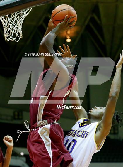 Thumbnail 2 in I.C. Norcom vs Menchville  (Iverson Holiday Crossover Showcase) photogallery.