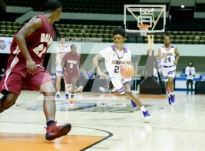 Thumbnail 2 in I.C. Norcom vs Menchville  (Iverson Holiday Crossover Showcase) photogallery.