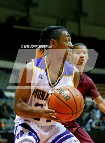 Thumbnail 2 in I.C. Norcom vs Menchville  (Iverson Holiday Crossover Showcase) photogallery.
