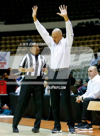 Thumbnail 1 in I.C. Norcom vs Menchville  (Iverson Holiday Crossover Showcase) photogallery.