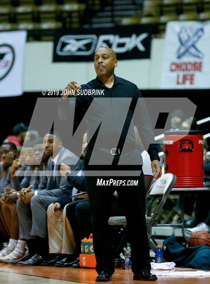 Thumbnail 2 in I.C. Norcom vs Menchville  (Iverson Holiday Crossover Showcase) photogallery.