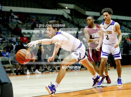 Thumbnail 3 in I.C. Norcom vs Menchville  (Iverson Holiday Crossover Showcase) photogallery.