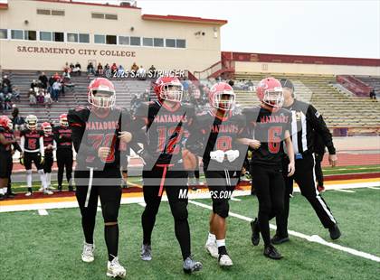 Thumbnail 3 in Mira Loma vs. Foresthill (CIF SJS D8 Final) photogallery.