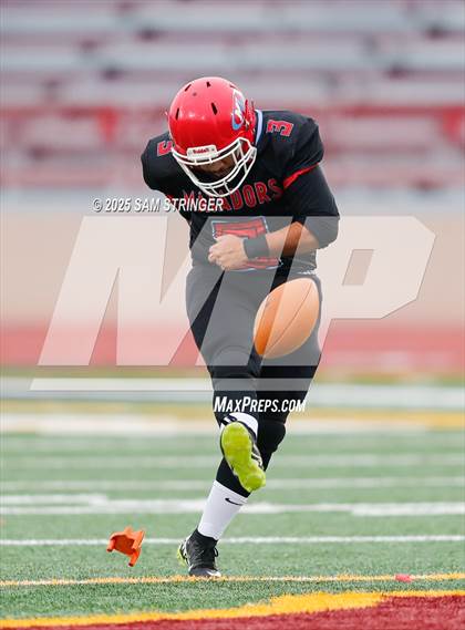 Thumbnail 2 in Mira Loma vs. Foresthill (CIF SJS D8 Final) photogallery.