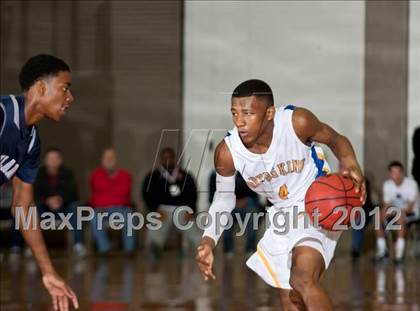 Thumbnail 1 in Richland vs. King (Whataburger Tournament) photogallery.
