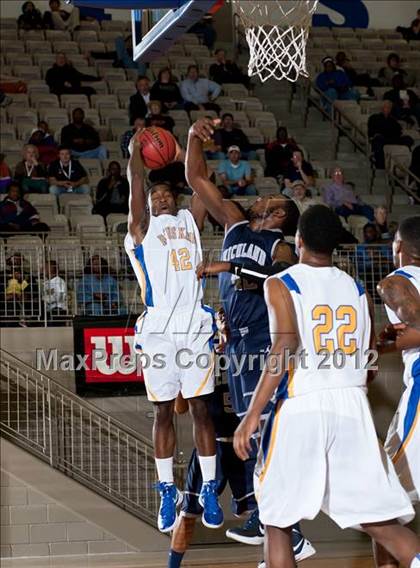 Thumbnail 3 in Richland vs. King (Whataburger Tournament) photogallery.