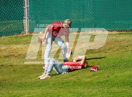 Thumbnail 2 in Mater Dei vs. Foothill (CIF-SS D2 Quarterfinal) photogallery.