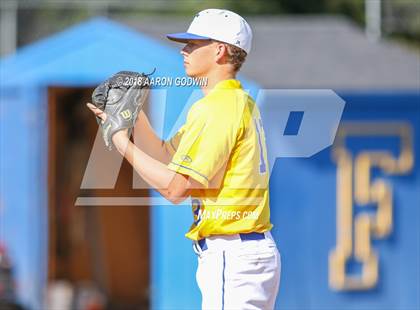 Thumbnail 1 in De La Salle @ Foothill photogallery.
